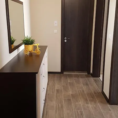 Poli's Aparment Sunny Freesia Lejlighed Varna
