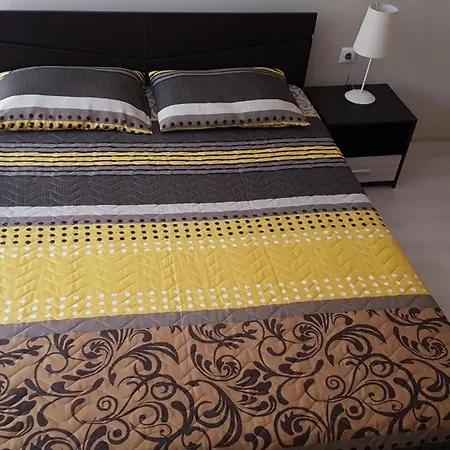 Poli's Aparment Sunny Freesia Appartamento
