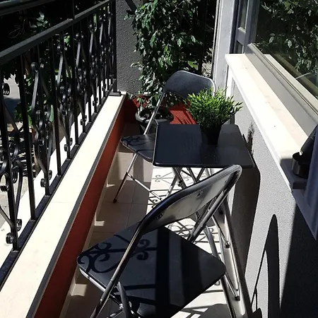 Poli's Aparment Sunny Freesia Lejlighed Varna